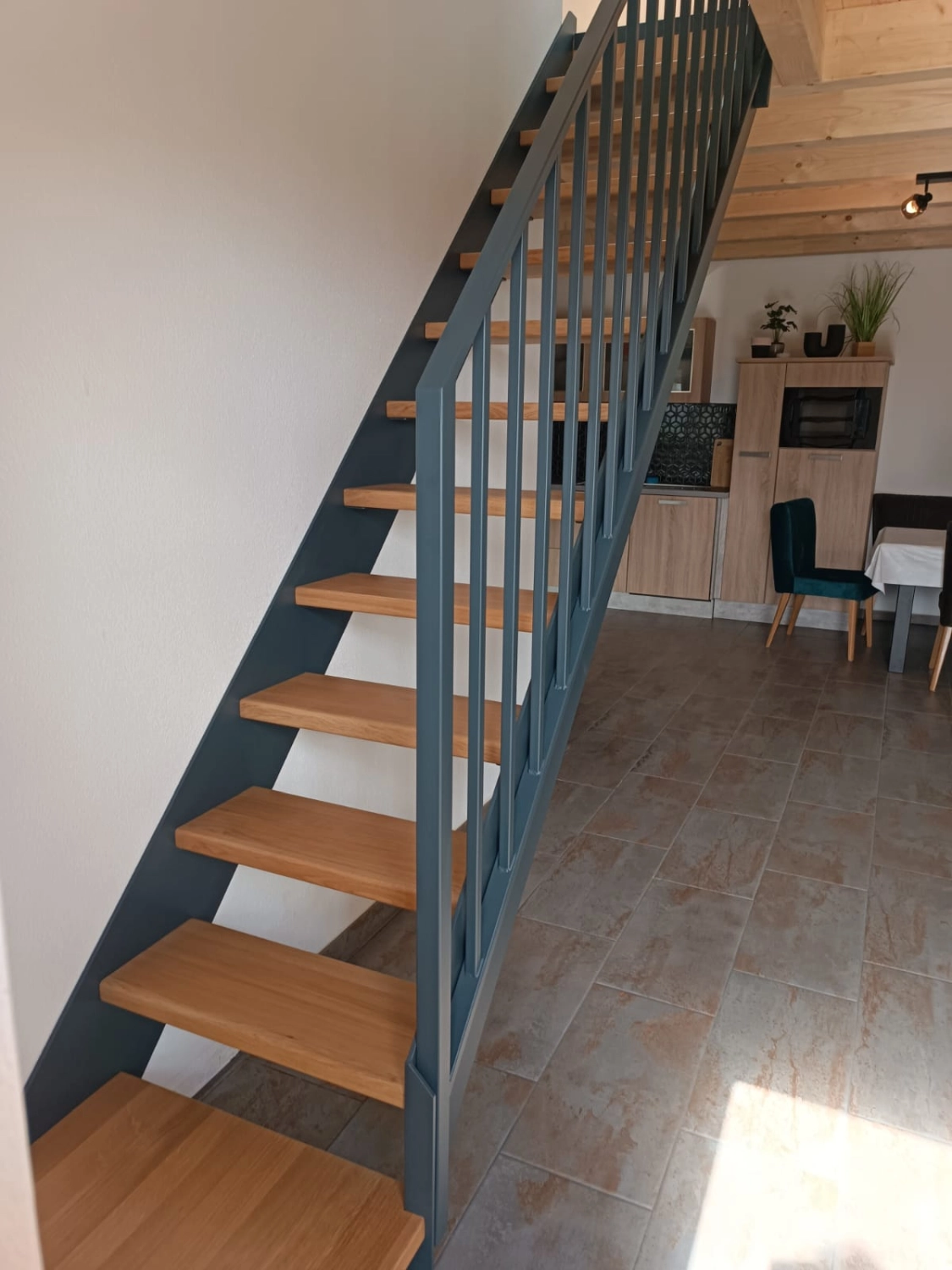 Ferienwohnung Delux - Treppe zur Galerie