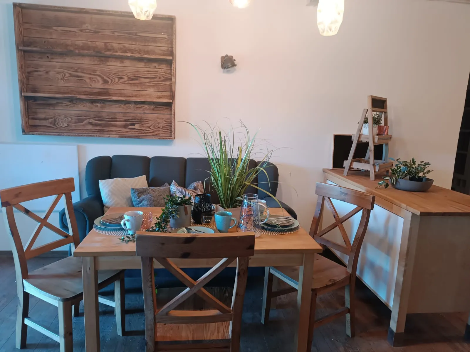 Ferienwohnung kurvige Fini - Wohnküche mit Essplatz