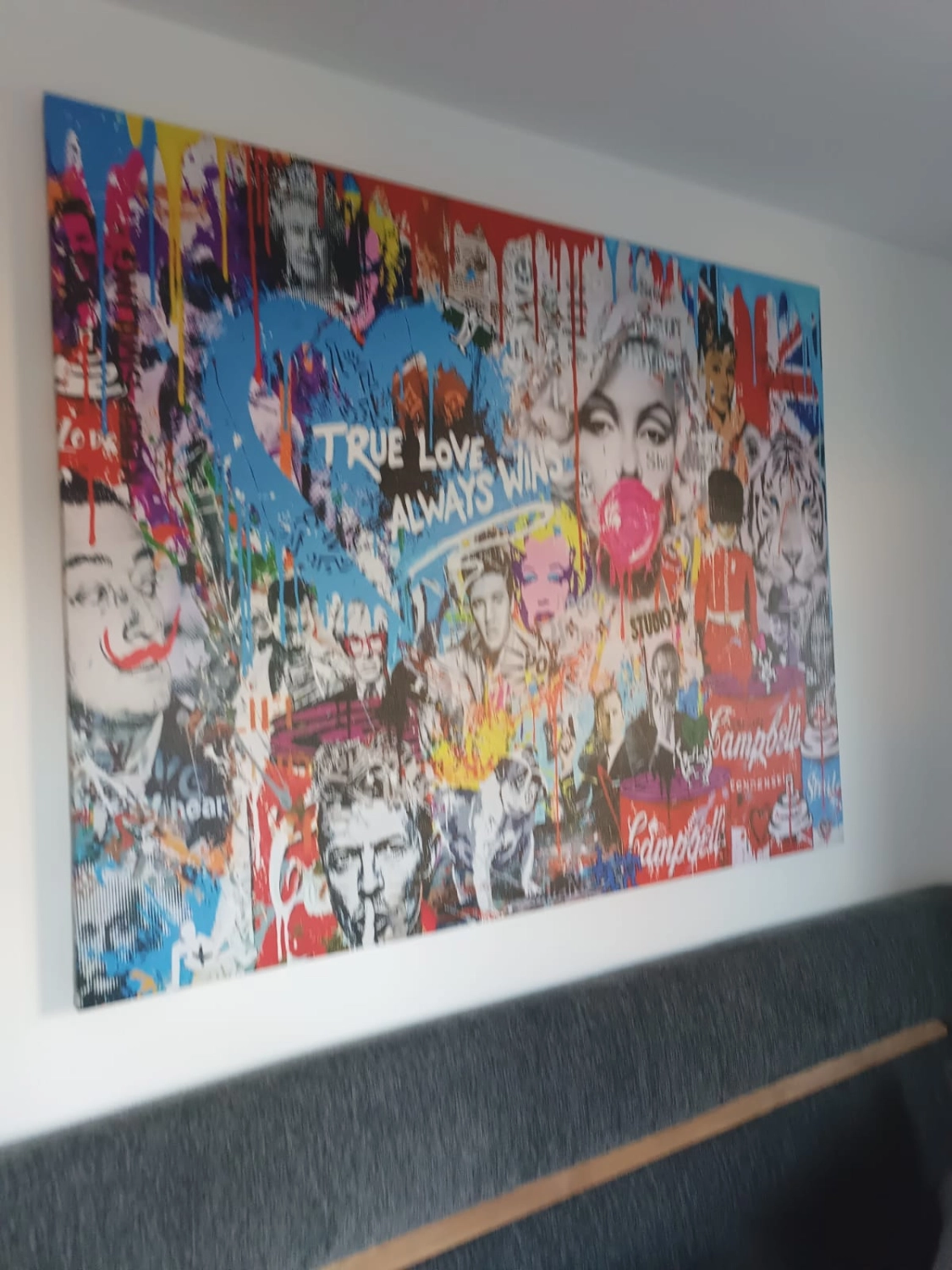 Ferienwohnung Delux - Wandbild im Wohnbereich